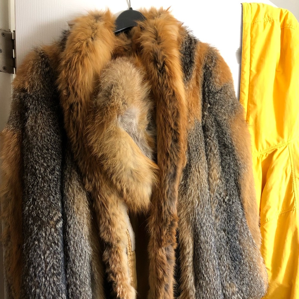Vintage fox fur coat and hat. 1930’s - 1940’s Simply Gorgeous! Getchristensen M